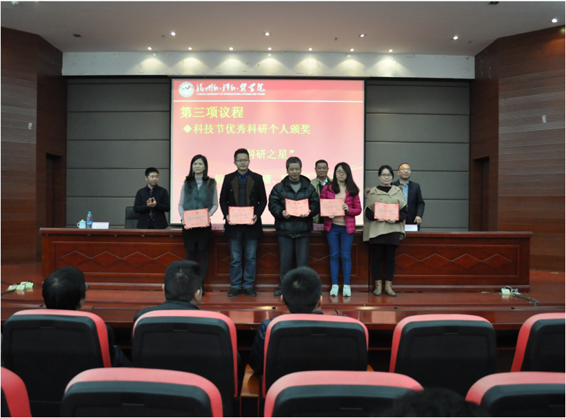 风韵犹存熟妇一区二区三区