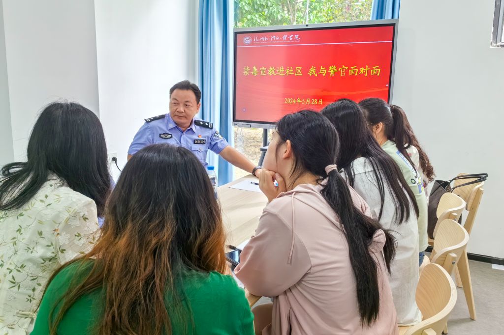 风韵犹存熟妇一区二区三区