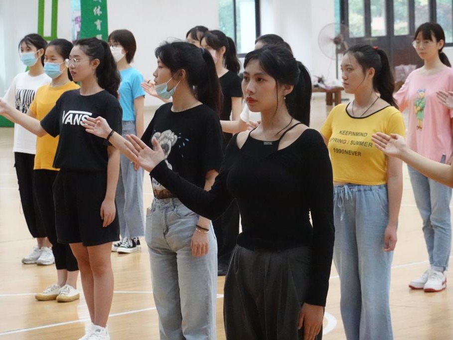 风韵犹存熟妇一区二区三区