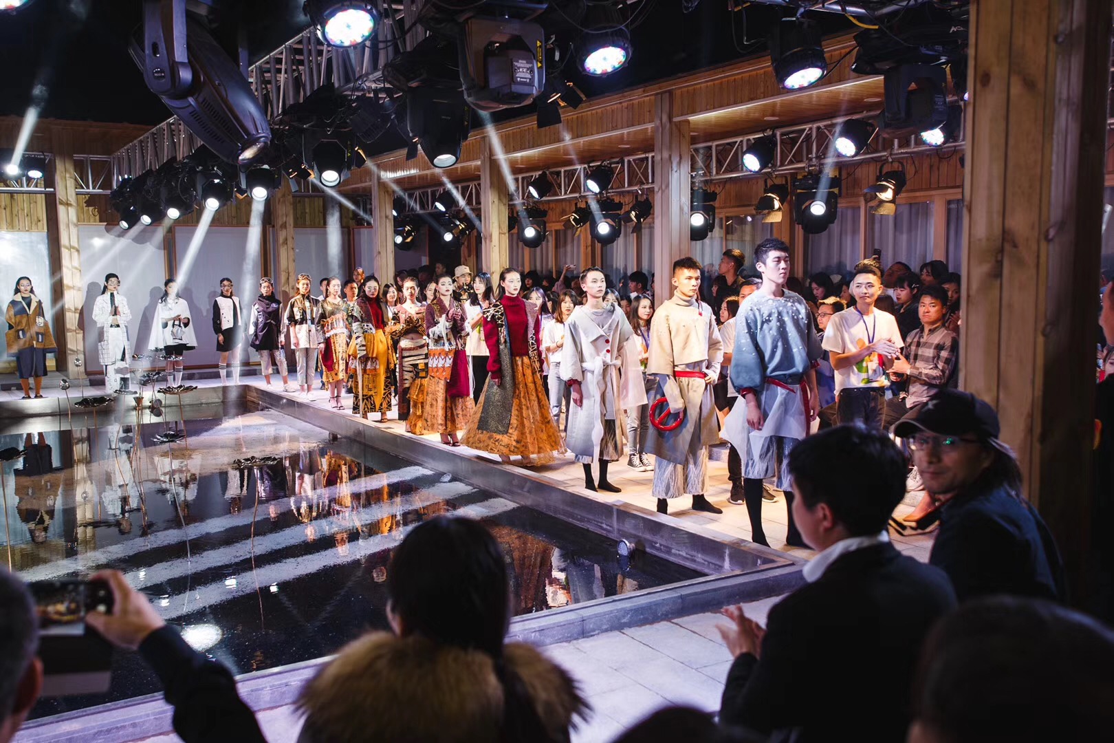 风韵犹存熟妇一区二区三区