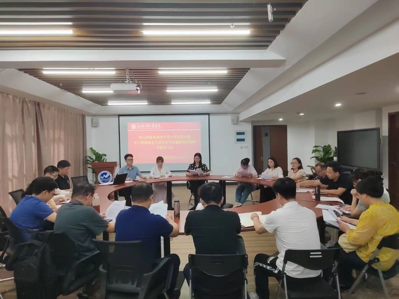 风韵犹存熟妇一区二区三区