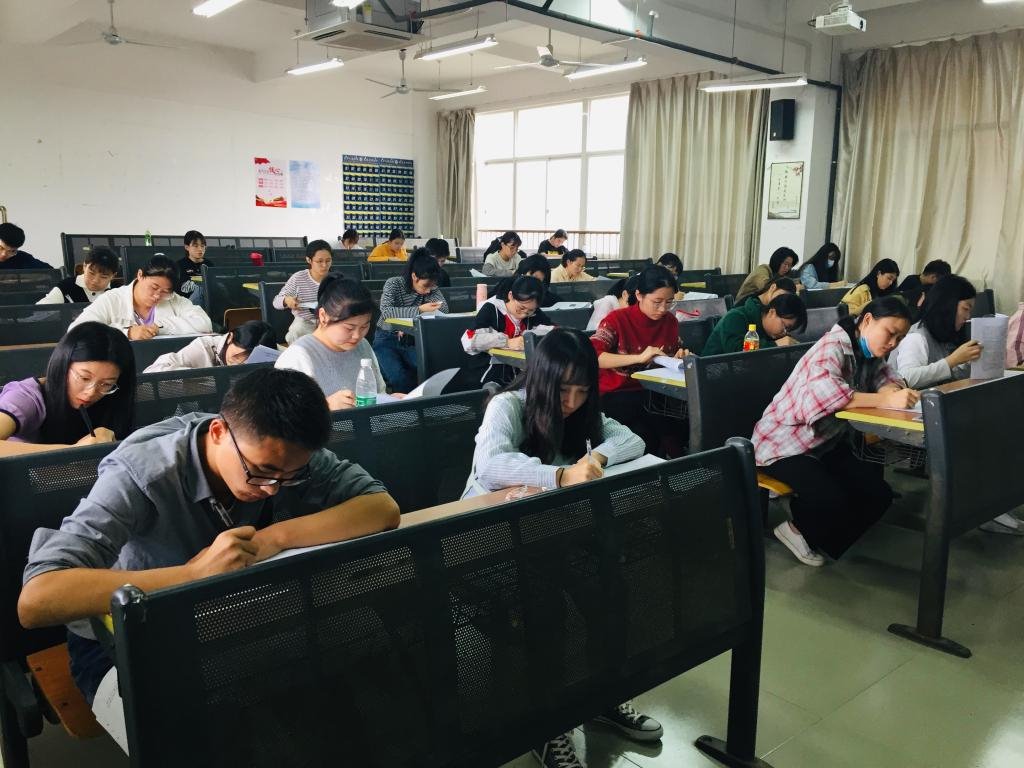 风韵犹存熟妇一区二区三区