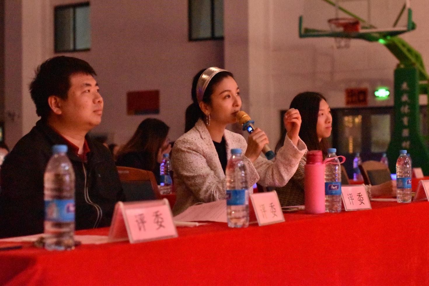 风韵犹存熟妇一区二区三区