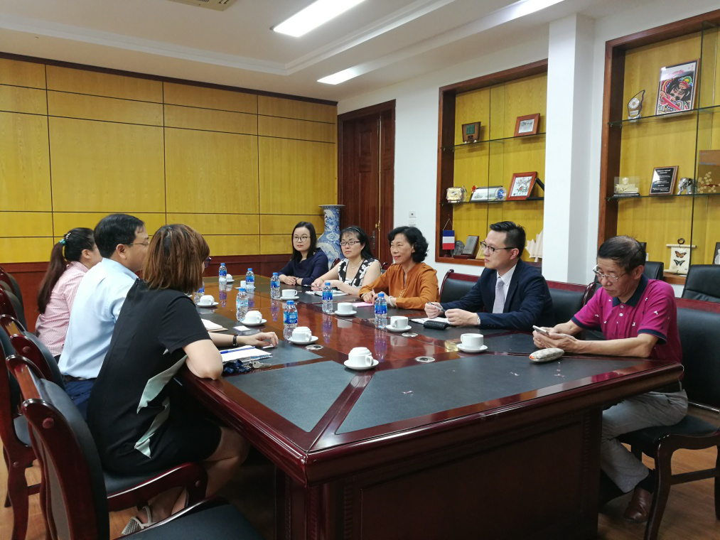 风韵犹存熟妇一区二区三区