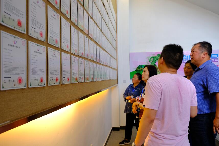 风韵犹存熟妇一区二区三区