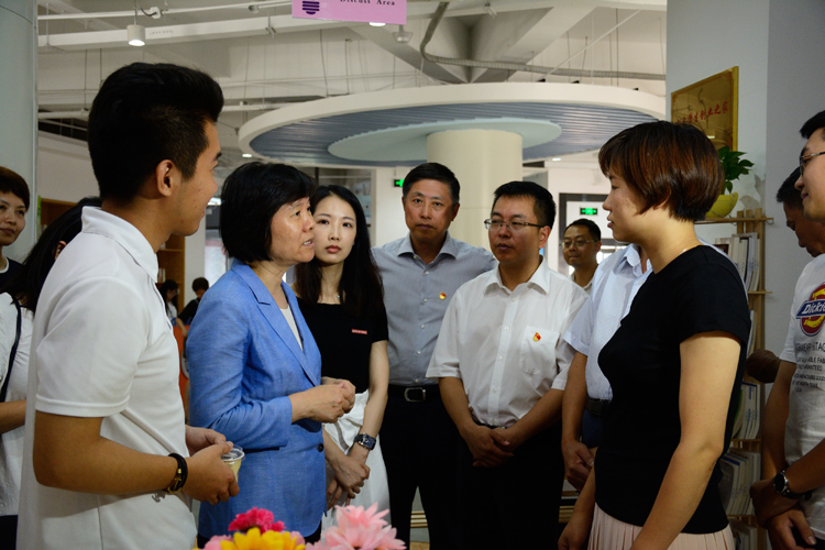 风韵犹存熟妇一区二区三区