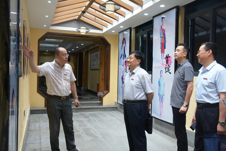 风韵犹存熟妇一区二区三区