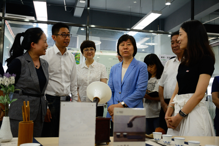 风韵犹存熟妇一区二区三区