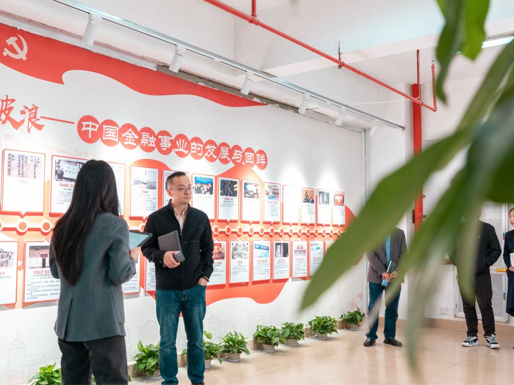 风韵犹存熟妇一区二区三区