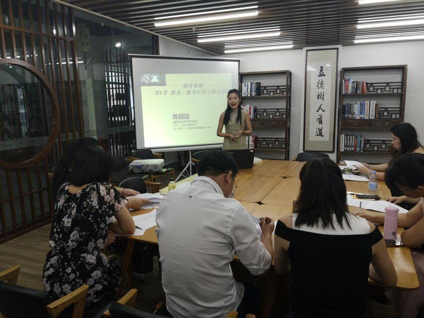 风韵犹存熟妇一区二区三区