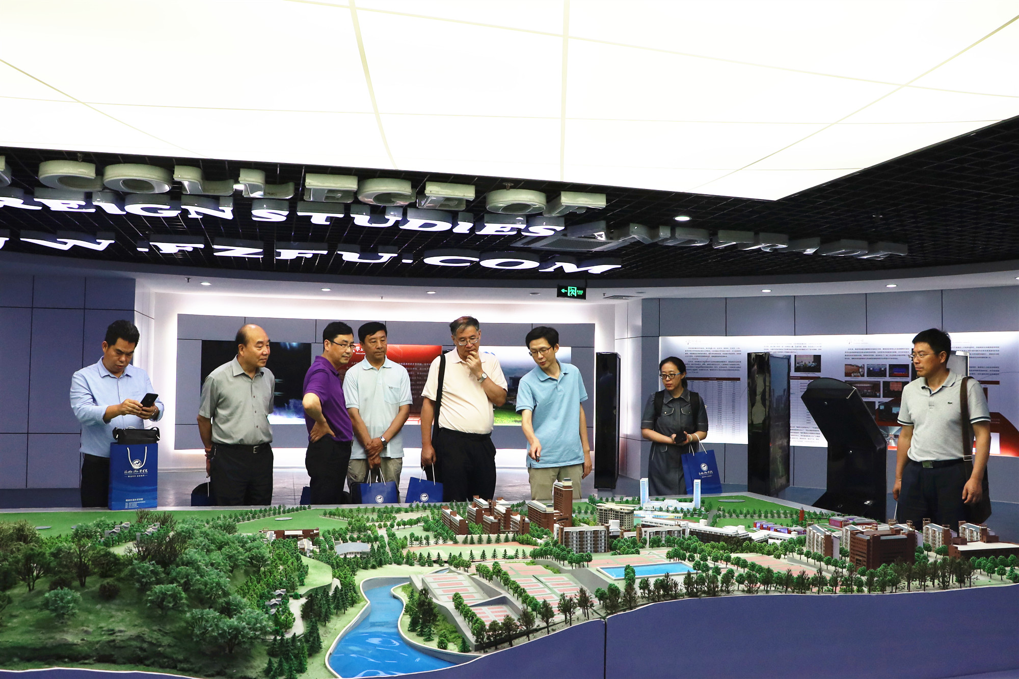 风韵犹存熟妇一区二区三区