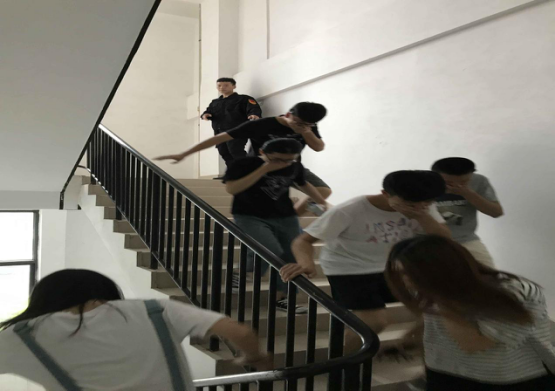 风韵犹存熟妇一区二区三区