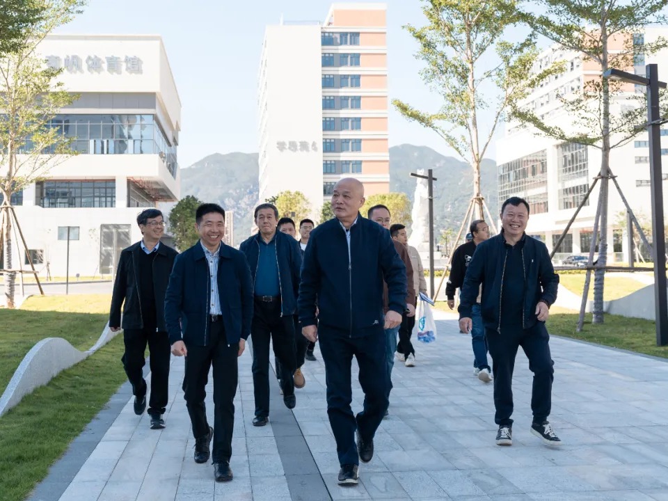 风韵犹存熟妇一区二区三区