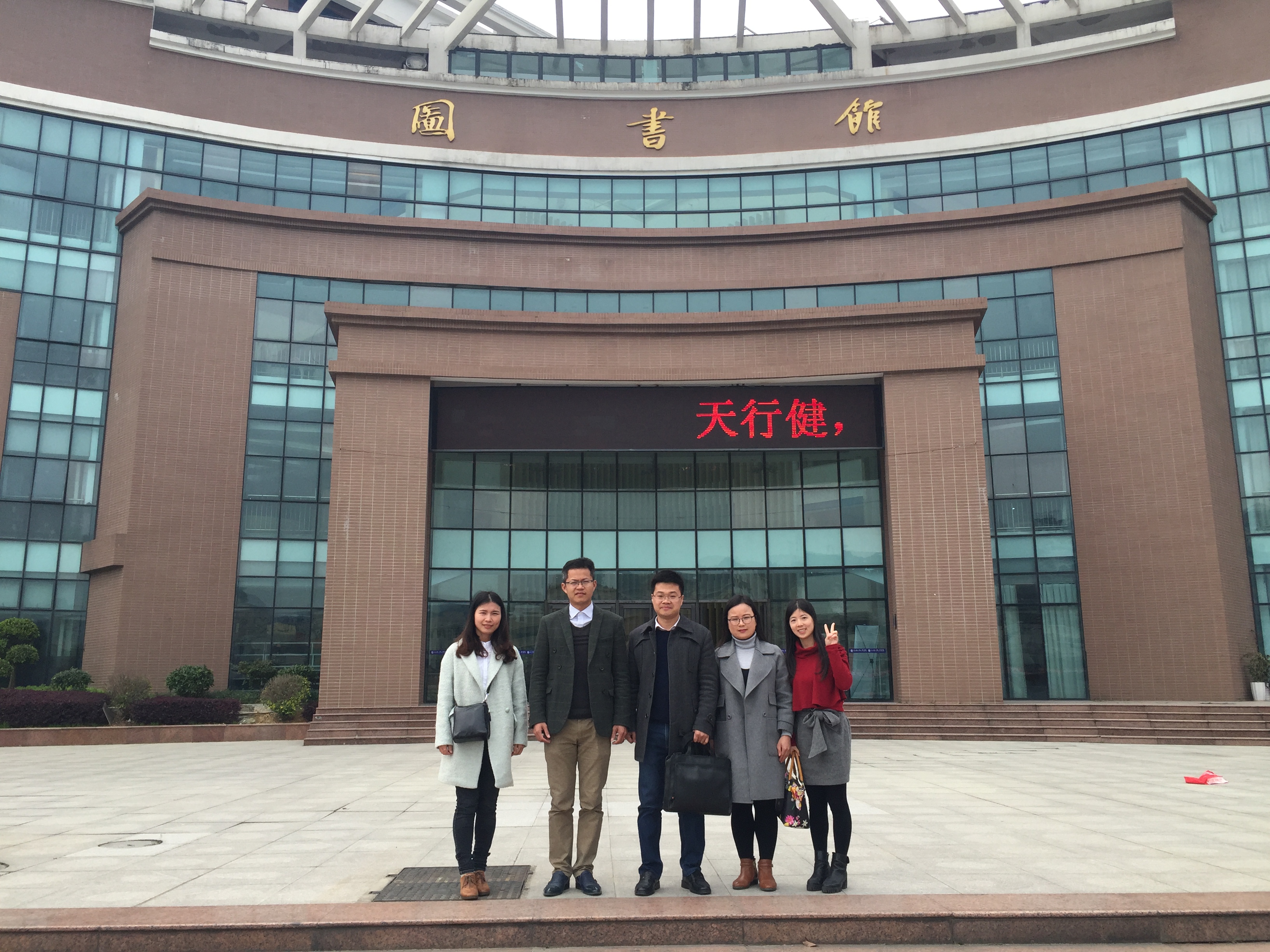 风韵犹存熟妇一区二区三区