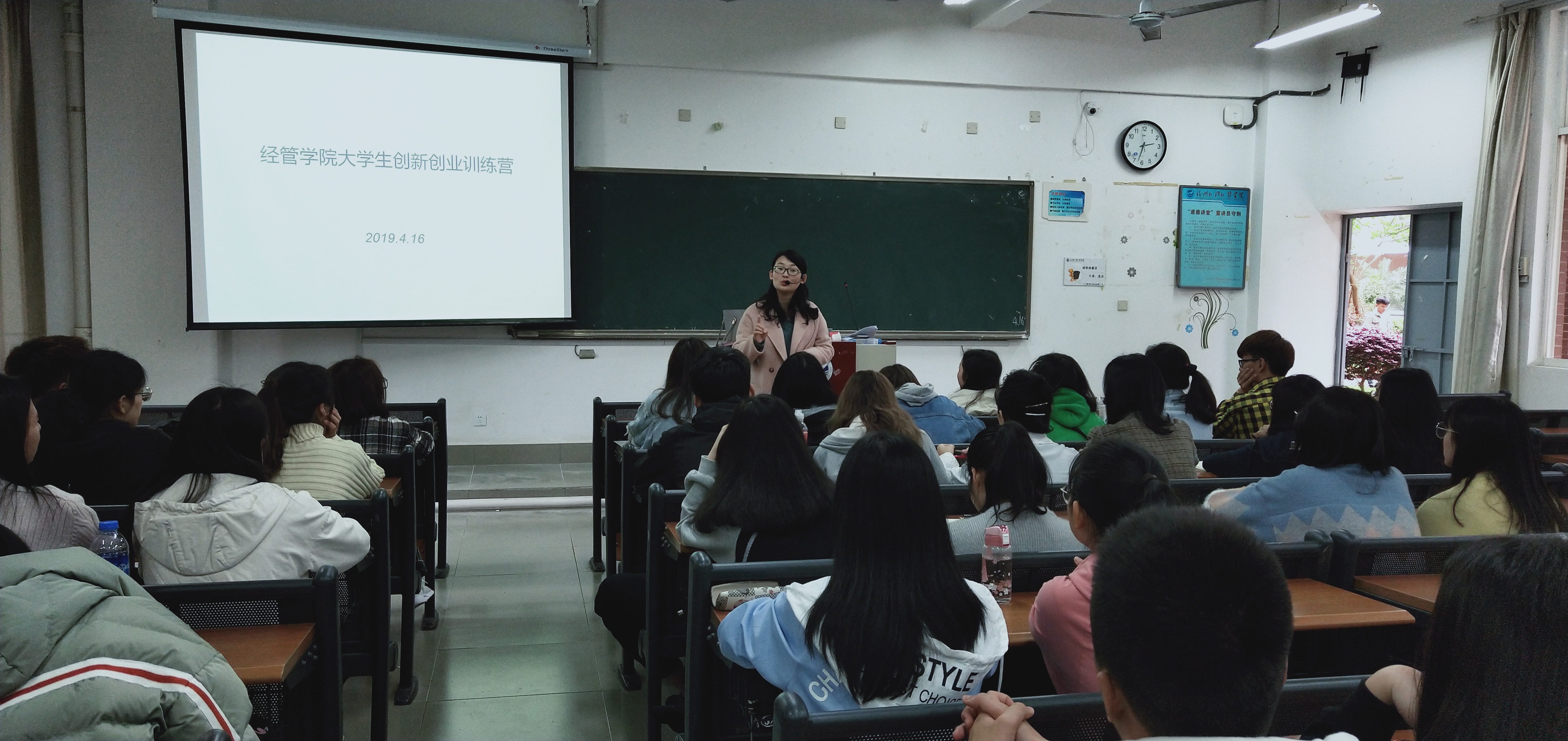 风韵犹存熟妇一区二区三区