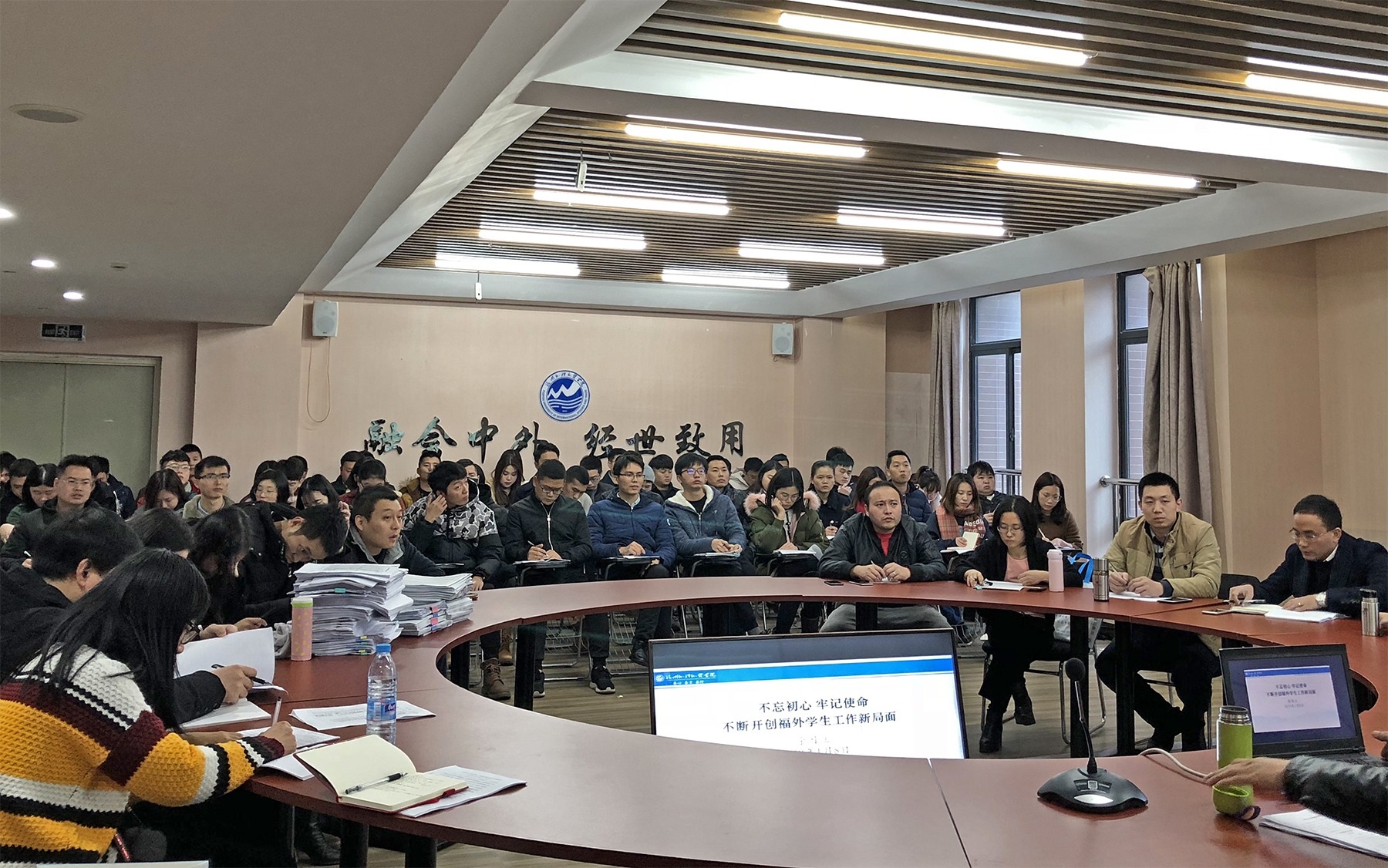 风韵犹存熟妇一区二区三区