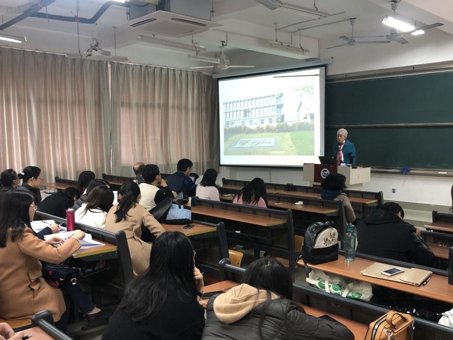 风韵犹存熟妇一区二区三区