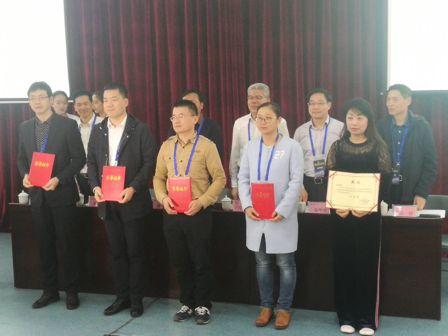 风韵犹存熟妇一区二区三区