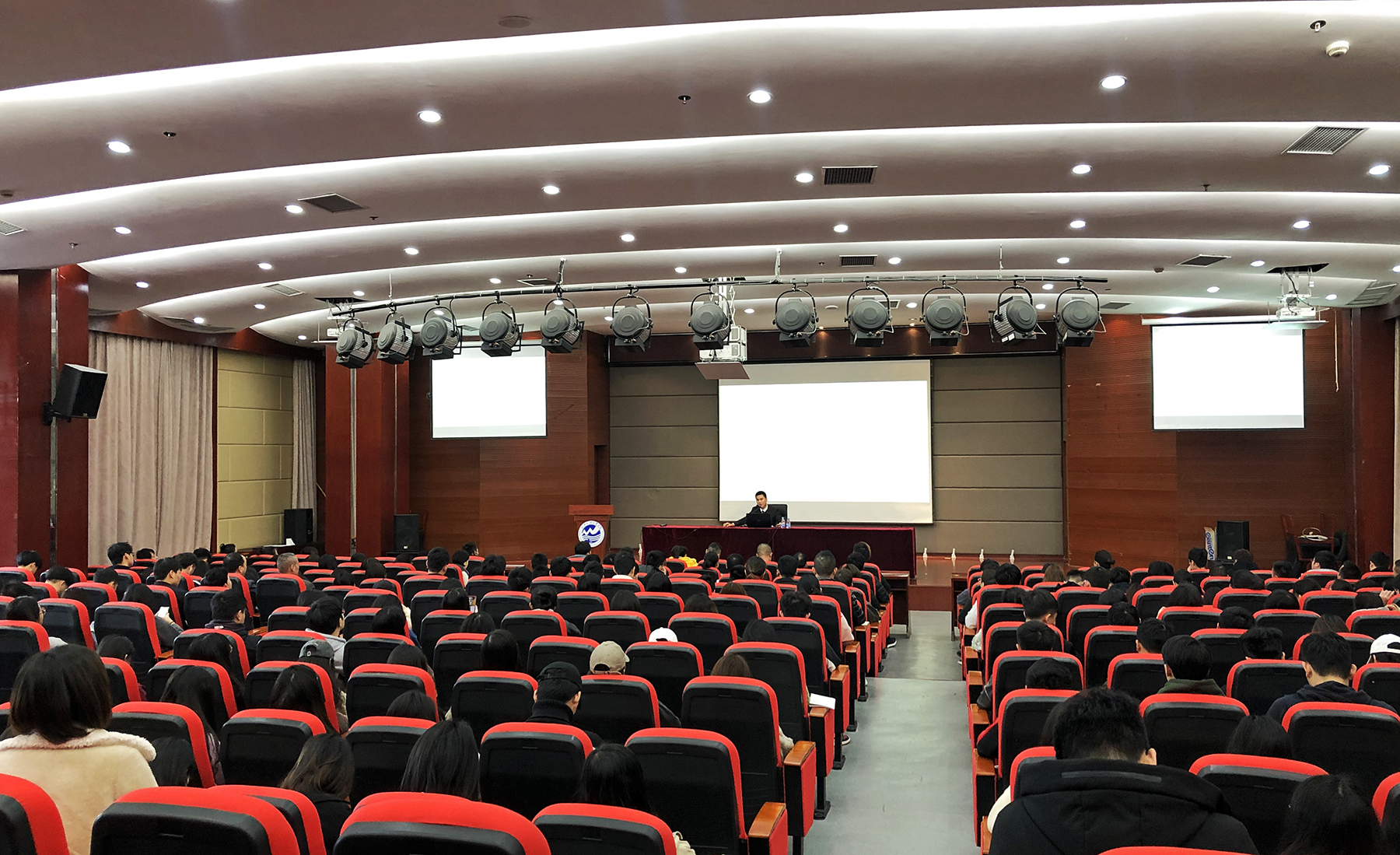 风韵犹存熟妇一区二区三区