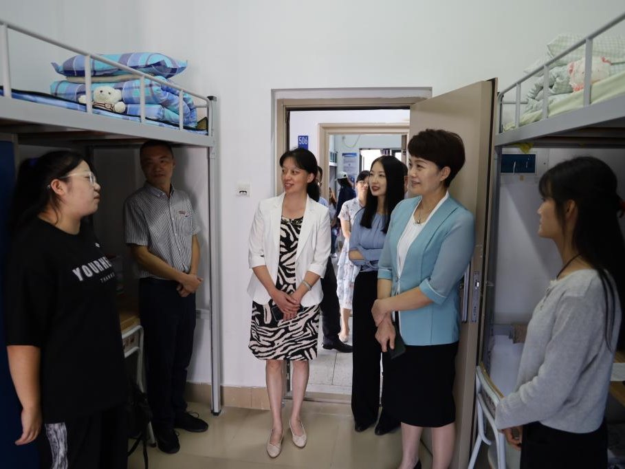 风韵犹存熟妇一区二区三区