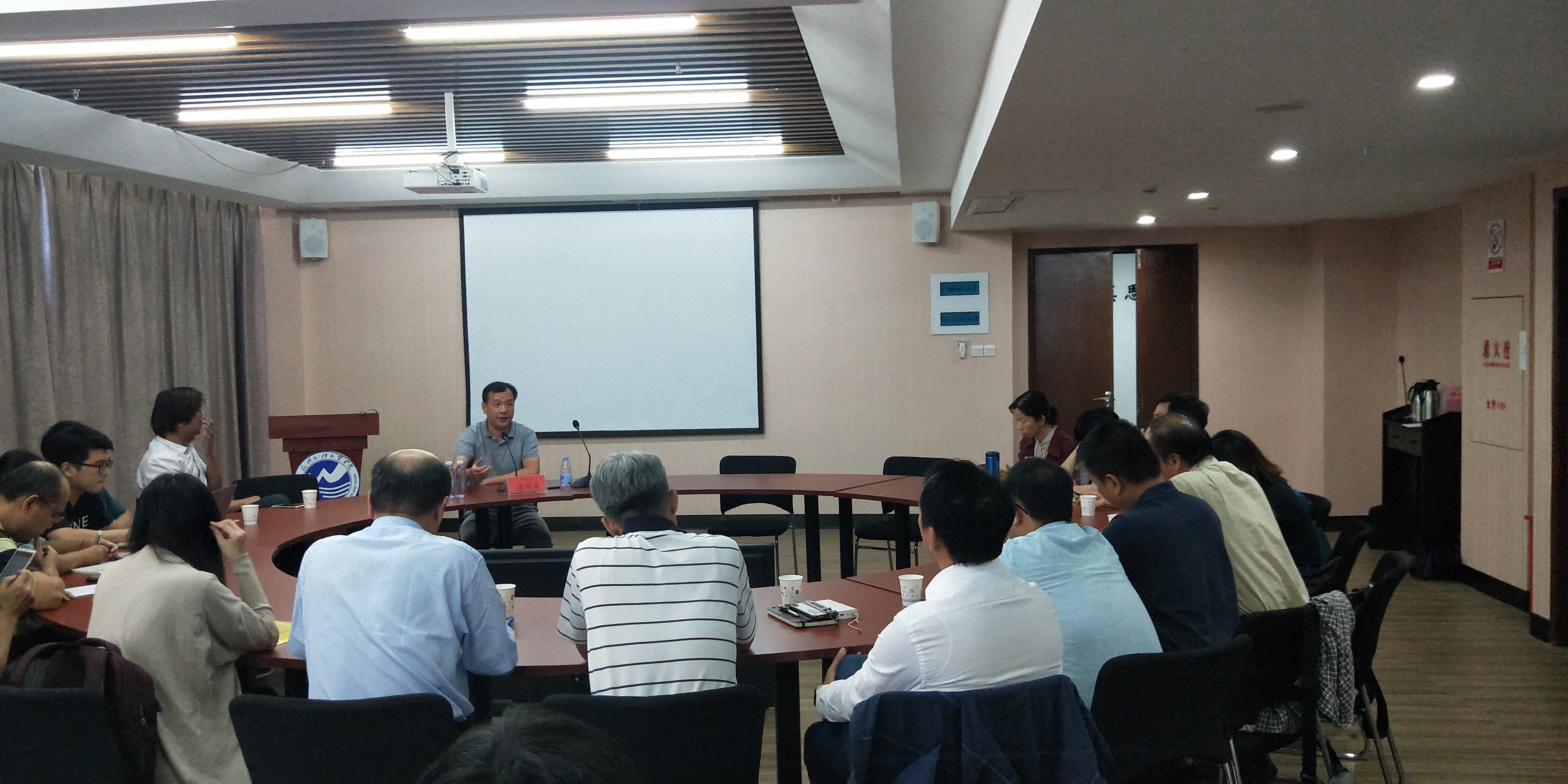 风韵犹存熟妇一区二区三区