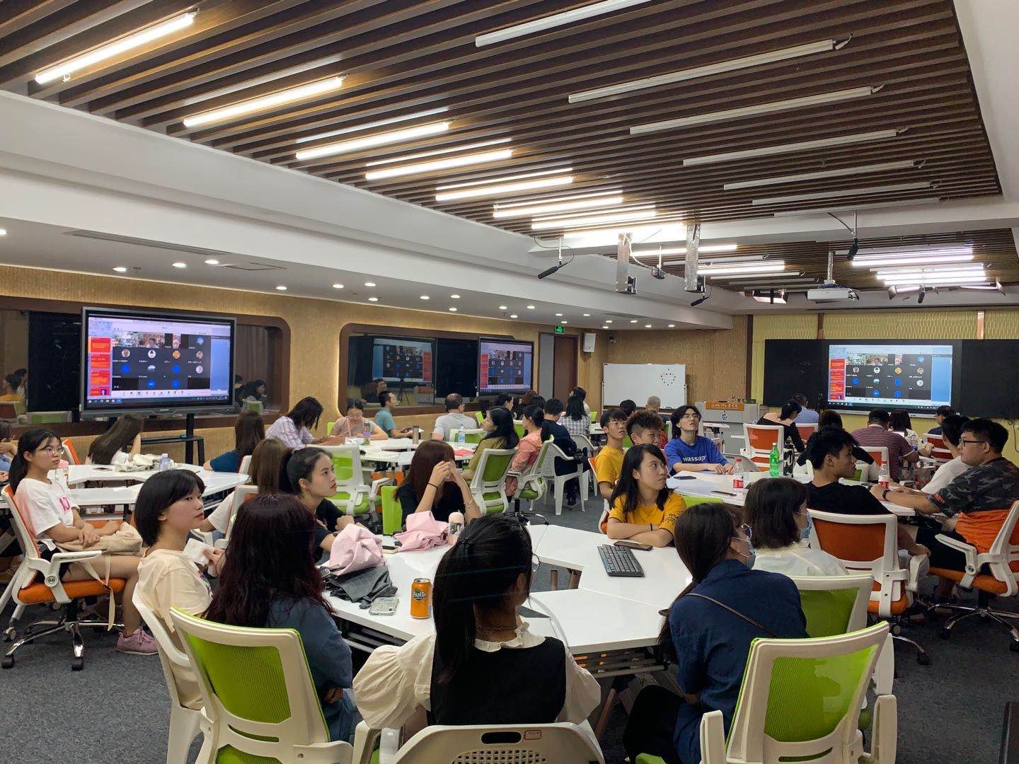 风韵犹存熟妇一区二区三区