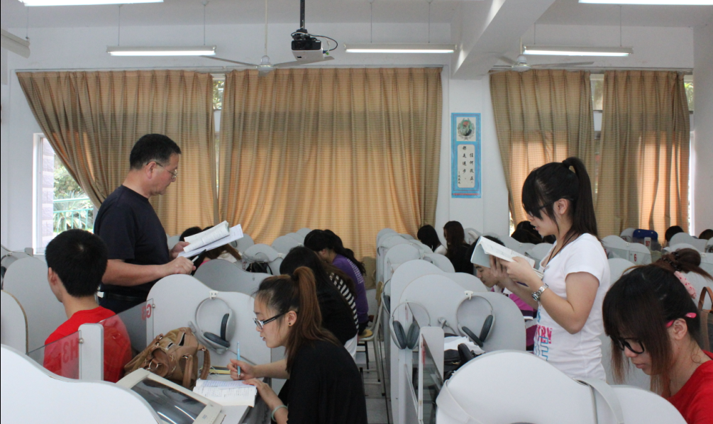 风韵犹存熟妇一区二区三区