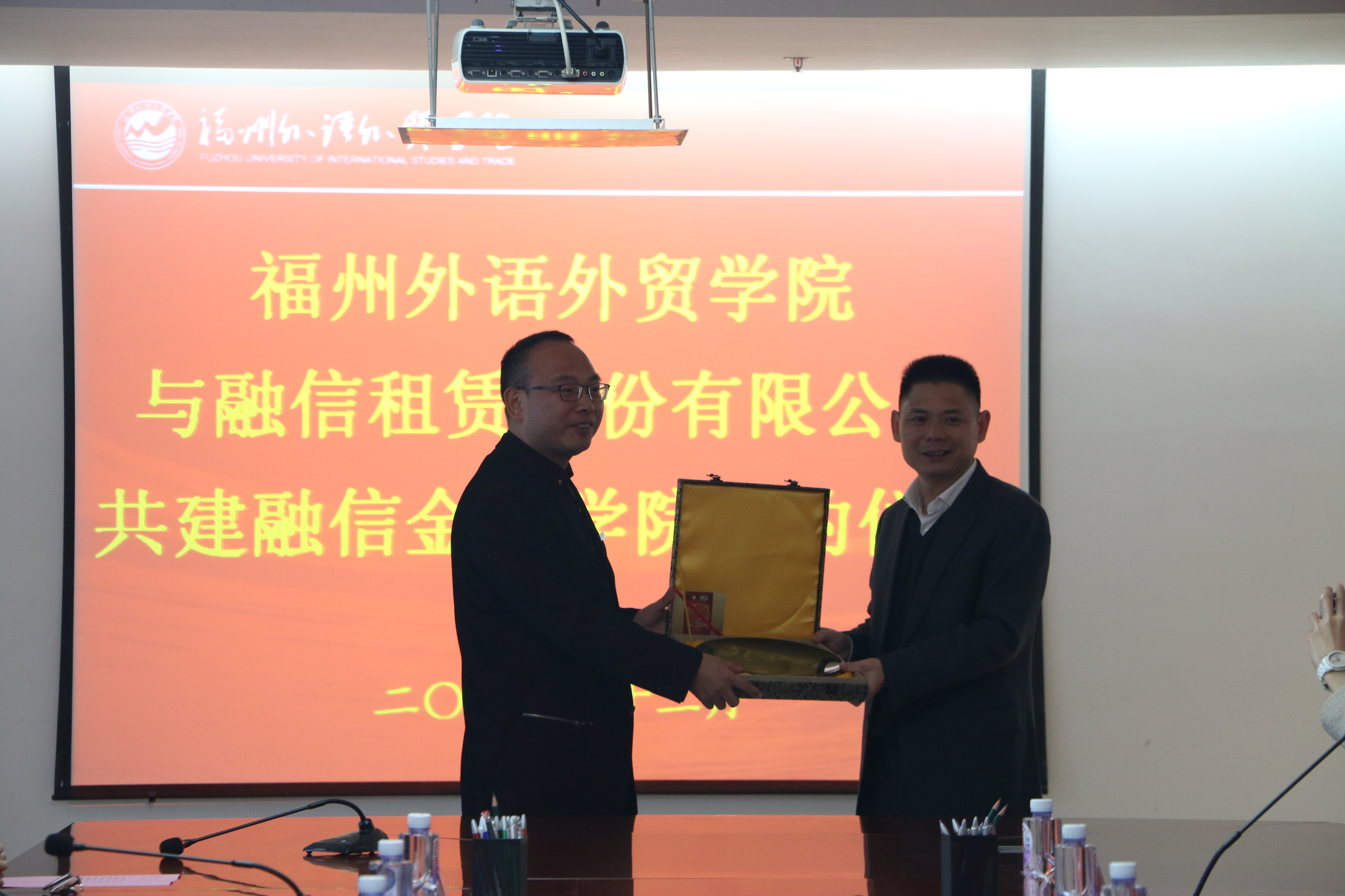 风韵犹存熟妇一区二区三区