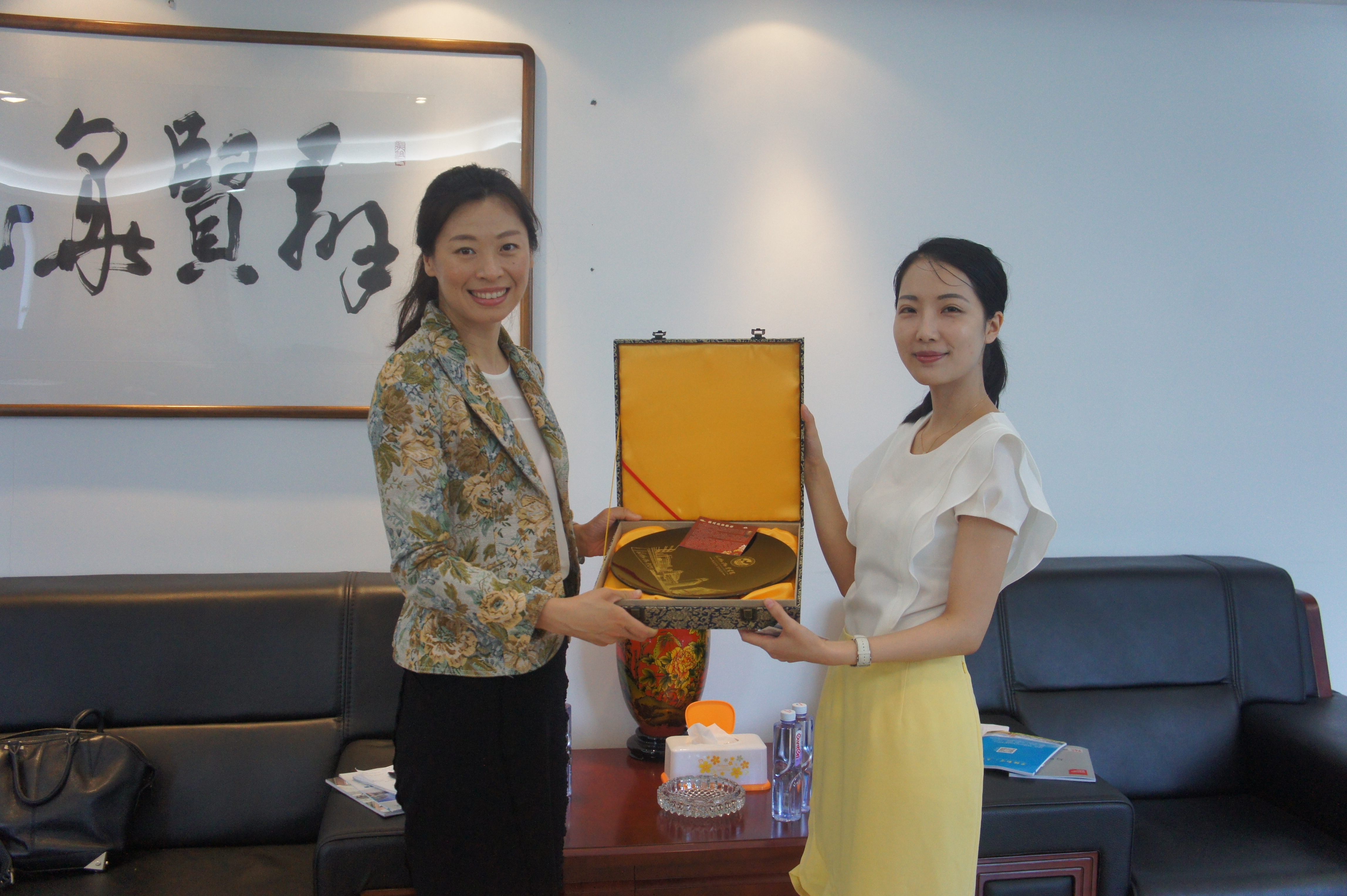 风韵犹存熟妇一区二区三区