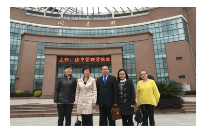 风韵犹存熟妇一区二区三区