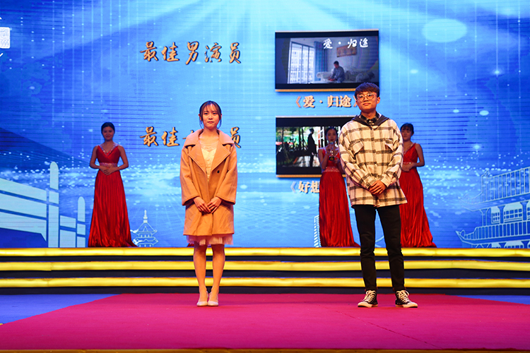 风韵犹存熟妇一区二区三区