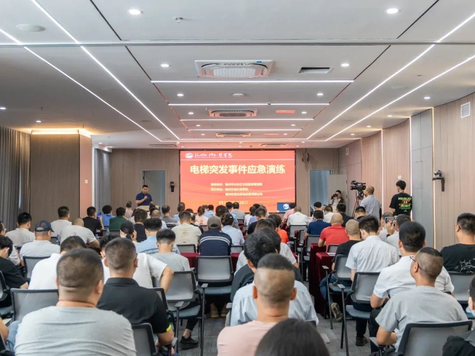 风韵犹存熟妇一区二区三区