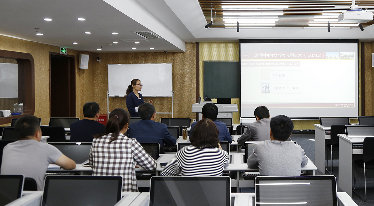 风韵犹存熟妇一区二区三区