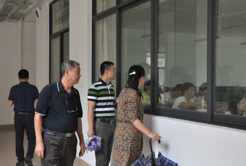 风韵犹存熟妇一区二区三区