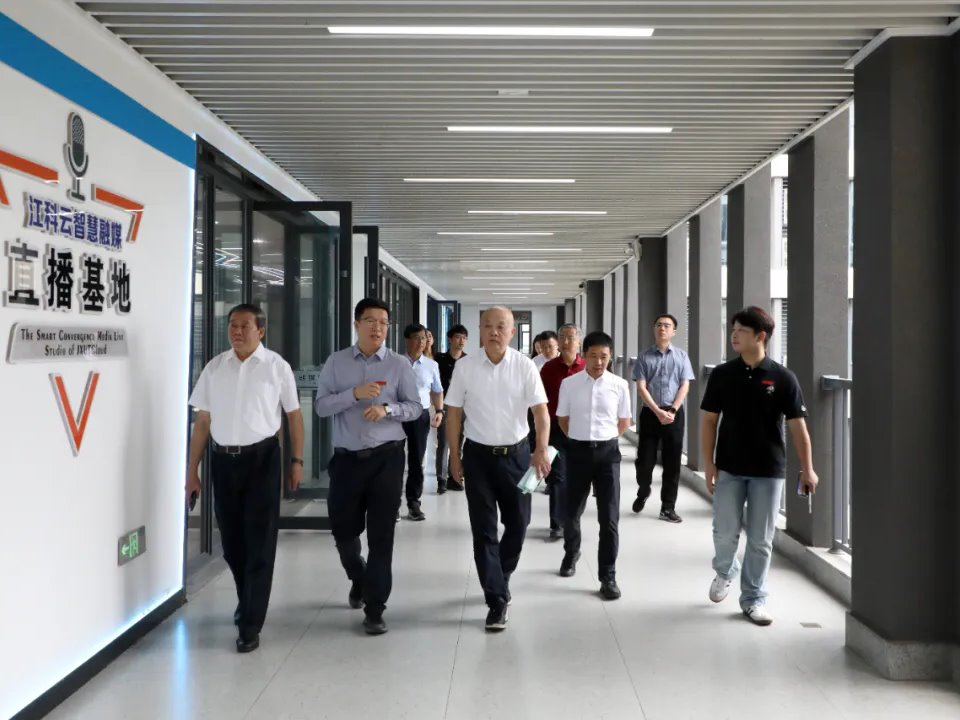 风韵犹存熟妇一区二区三区