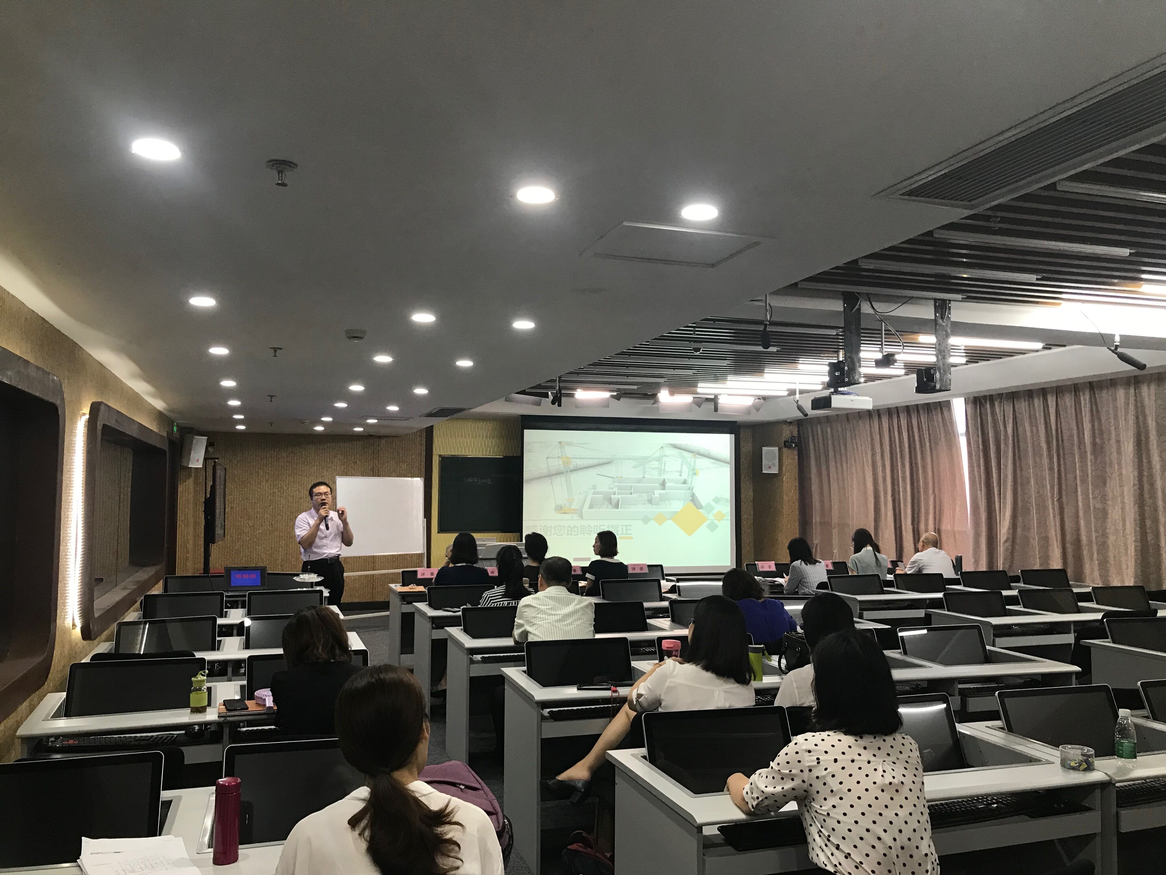 风韵犹存熟妇一区二区三区