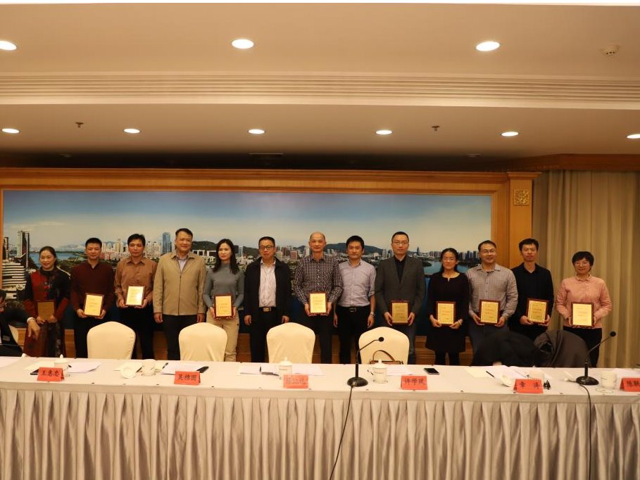 风韵犹存熟妇一区二区三区