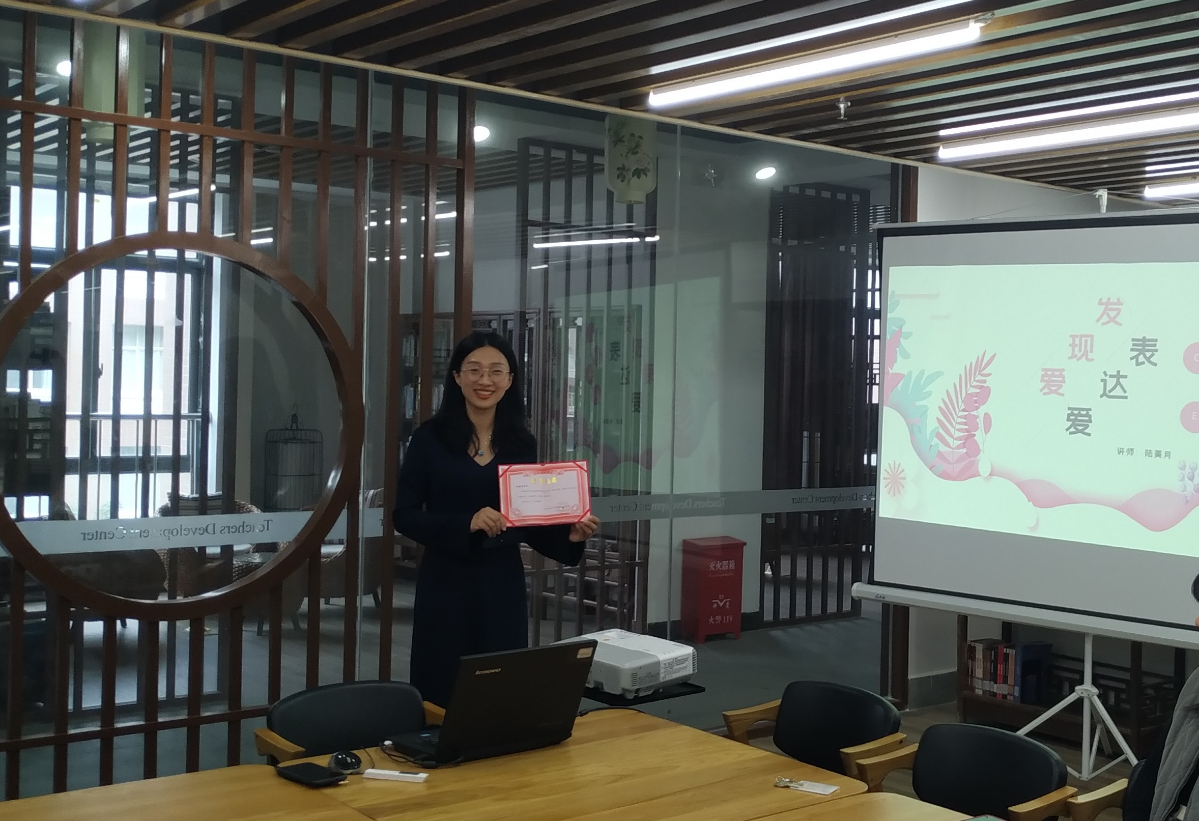 风韵犹存熟妇一区二区三区