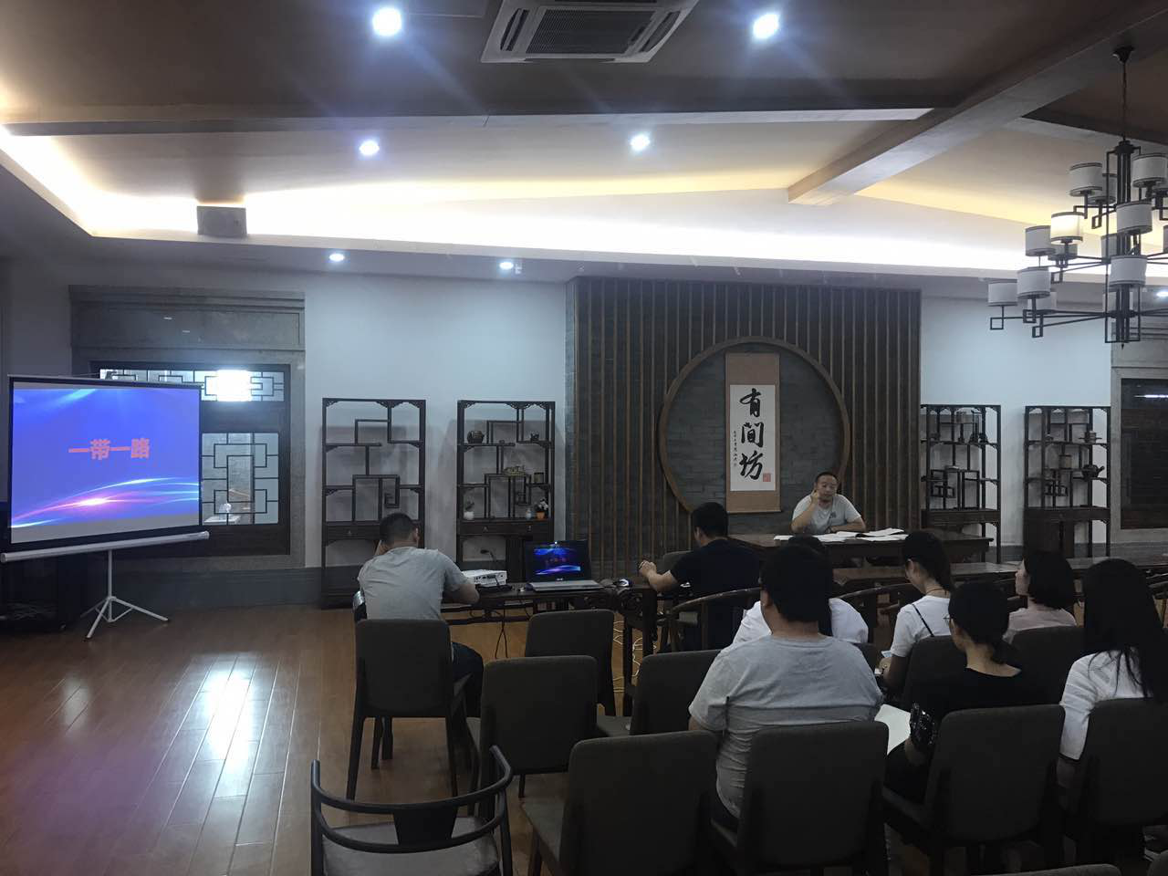 风韵犹存熟妇一区二区三区