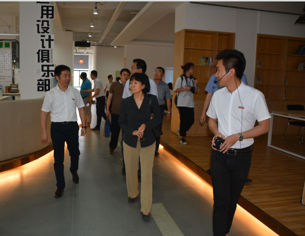 风韵犹存熟妇一区二区三区