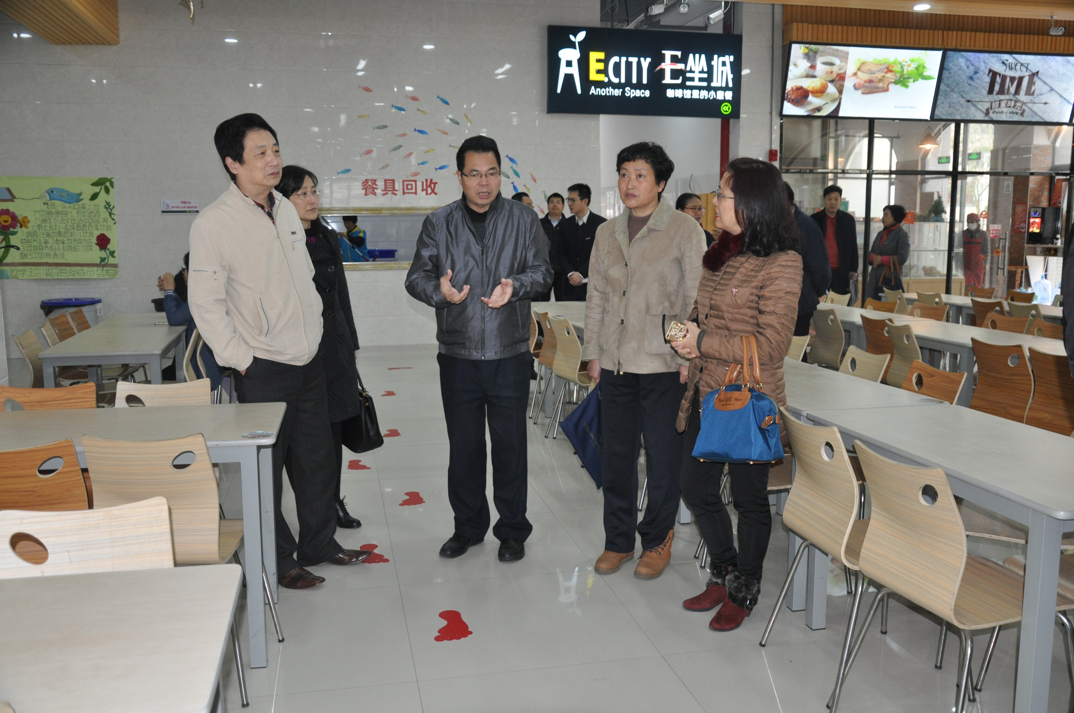 风韵犹存熟妇一区二区三区