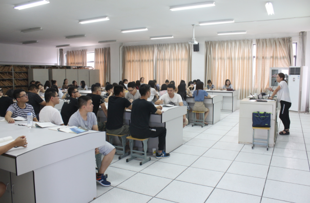 风韵犹存熟妇一区二区三区