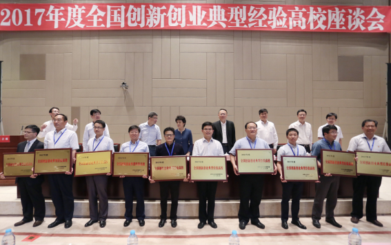 风韵犹存熟妇一区二区三区