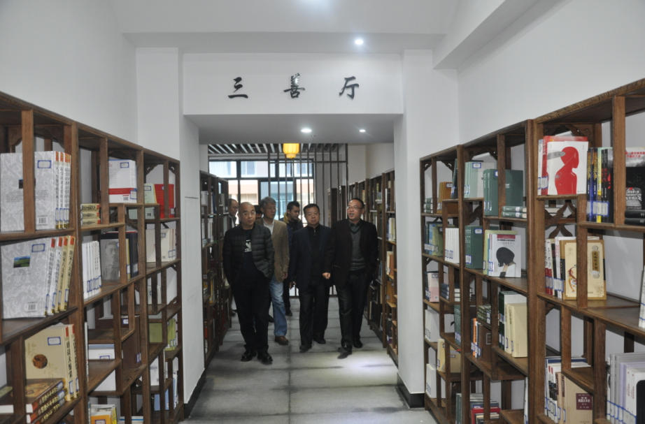 风韵犹存熟妇一区二区三区