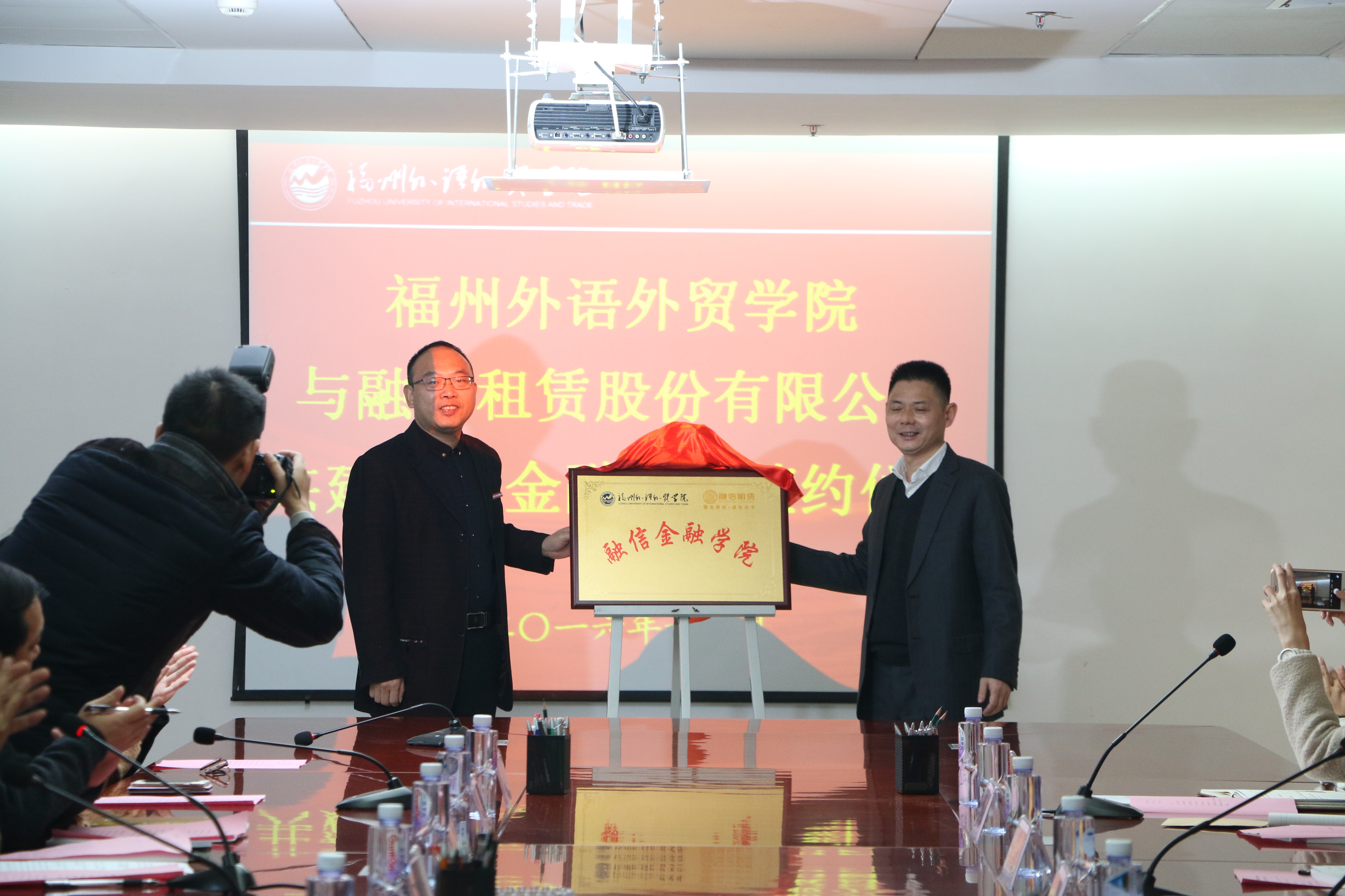 风韵犹存熟妇一区二区三区