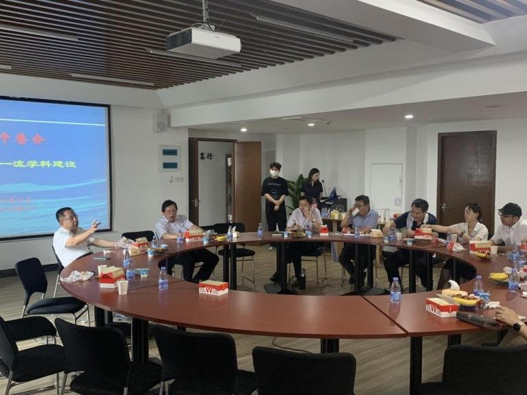 风韵犹存熟妇一区二区三区