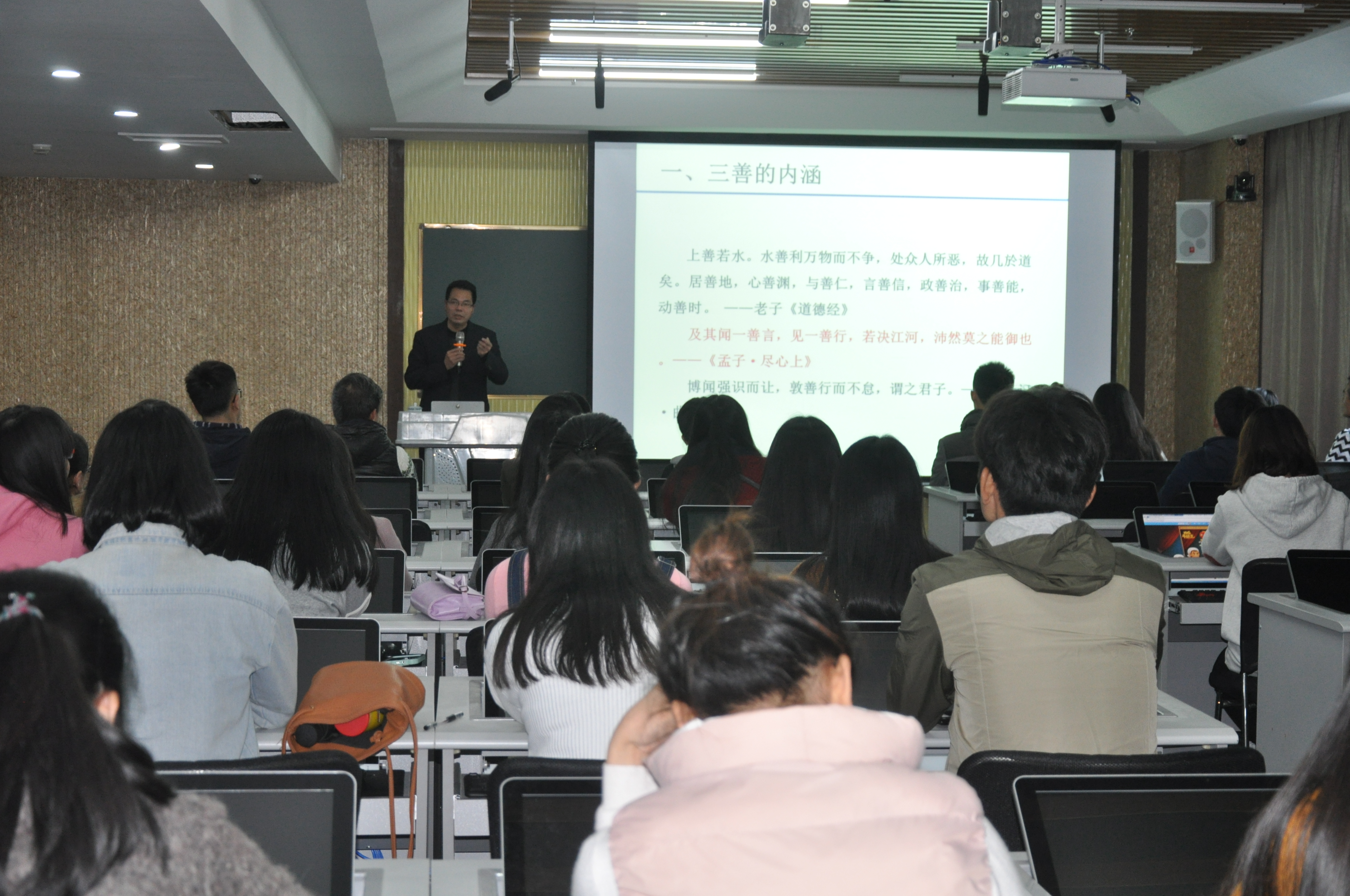 风韵犹存熟妇一区二区三区