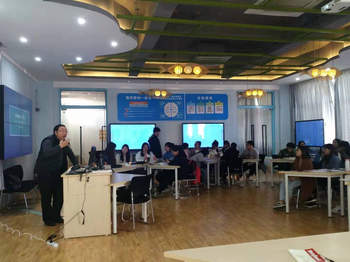 风韵犹存熟妇一区二区三区