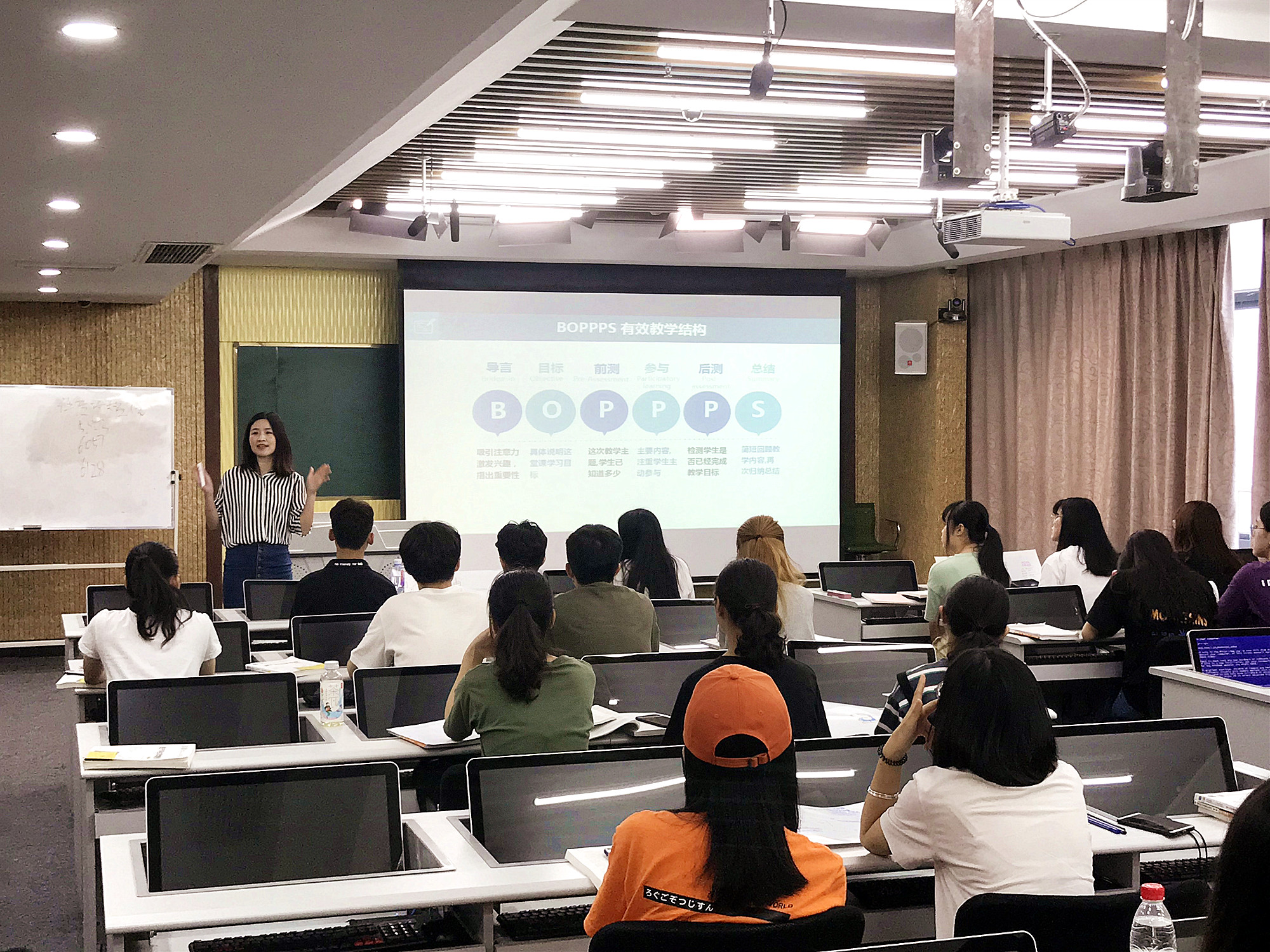 风韵犹存熟妇一区二区三区