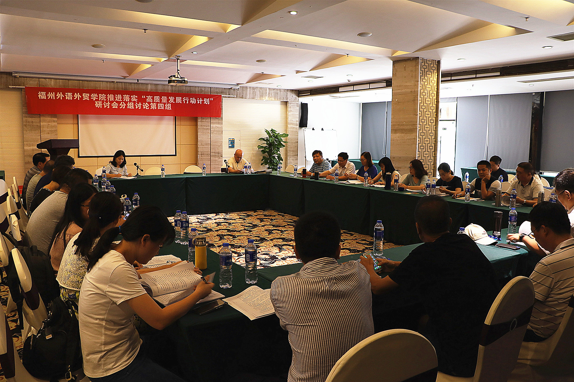 风韵犹存熟妇一区二区三区